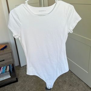 White short sleeve Abercrombie bodysuit